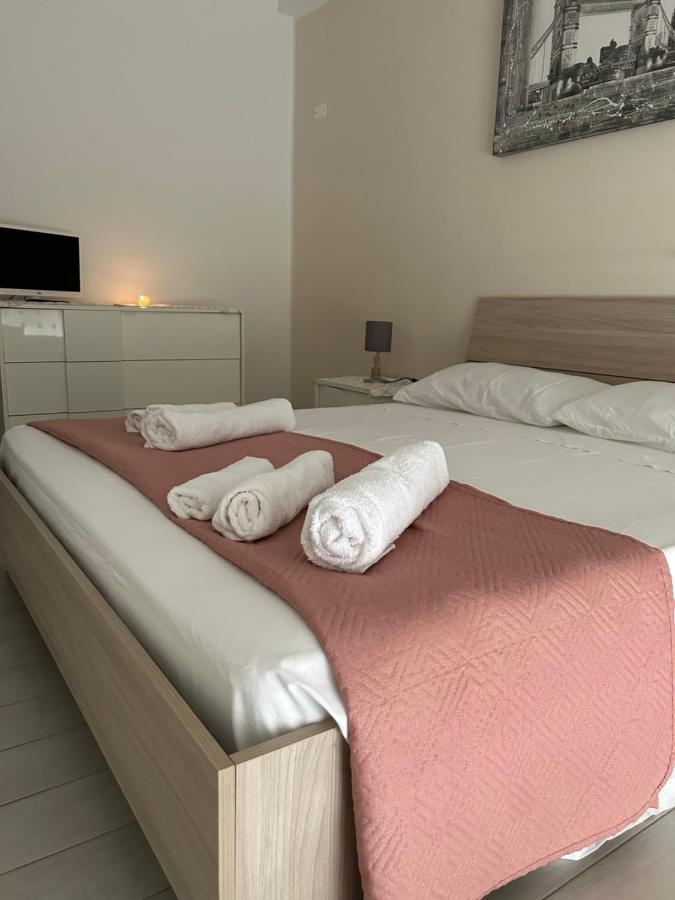 Apartament La Dimora Di Enea Brindisi Zewnętrze zdjęcie